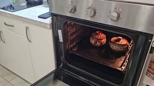 Самвел готовить картошку с мясом!