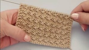 Плотный узор спицами. 3 петли и 4 ряда.