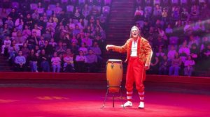 Клоун Джой Коста, номер с барабаном конго. Цирк из сап