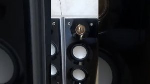 колонки Samsung  pskc9e со встроенным сабвуфером. Отличная а?