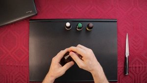 Как ПРАВИЛЬНО открывать ПУЗЫРЕК с лекарством | Лайфхак как ОТКРЫТЬ зеленку или йод и НЕ ИСПАЧКАТЬСЯ