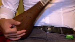 намак дар комхо ширинтар аз шахду шакар гардад.