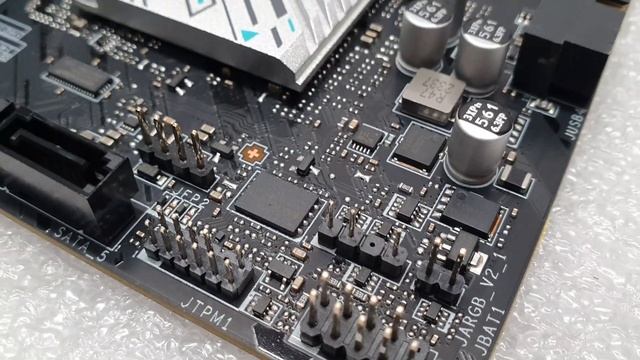 UNBOXING MSI B760M GAMING PLUS WIFI #unboxing #распаковка #msi #b760m #motherboard #intel смотреть онлайн