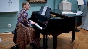 Песня о Туле. "Я рисую Тулу". Поёт и играет Валентина Мо?