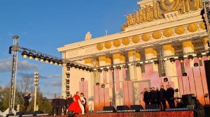Дмитрий Соловьев и Дина Аверина. Хор Сретенского мона?