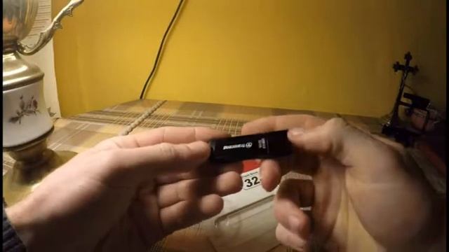 Распаковка Transcend JetFlash 350 32GB из Rozetka.com.ua смотреть онлайн