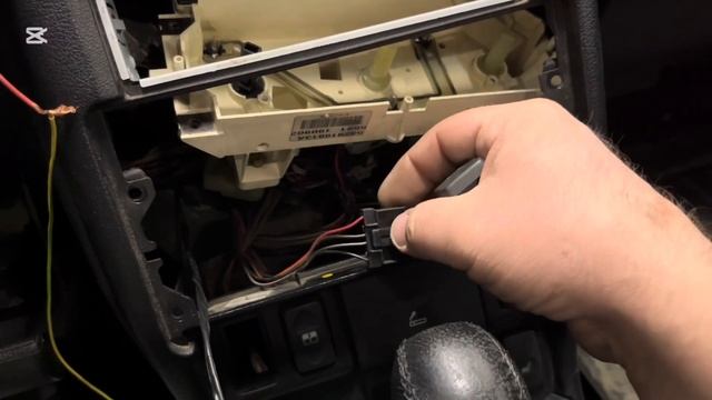 Установка центрального замка на Land Rover смотреть онлайн