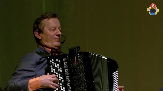 " ГАГАРИНСКИЙ ПАРК ", поёт ансамбль "МИТРОФАНОВНА", танец от ансамбля "Барабушки". смотреть онлайн