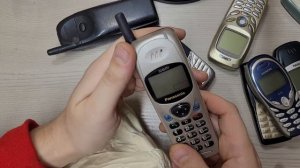 Посылка ретро телефонов от подписчика.крутые кнопочн?