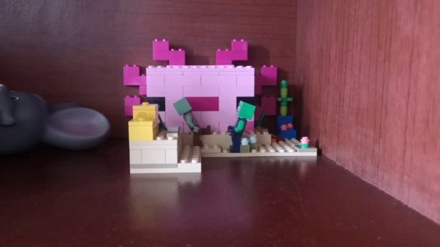 Битва у дома аксолотля LEGOMINECRAFT #легомайнкрафтдом #включилегомайнкрафт #legominecraft