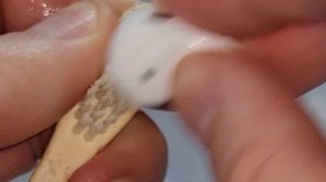 Как почистить беспроводные наушники самому в домашни?