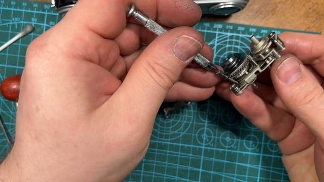 Фотоаппарат Искра, советский среднеформатный и преми? смотреть онлайн