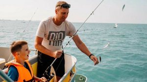 Морская рыбалка на катере в Сочи цены тел - 89881595070