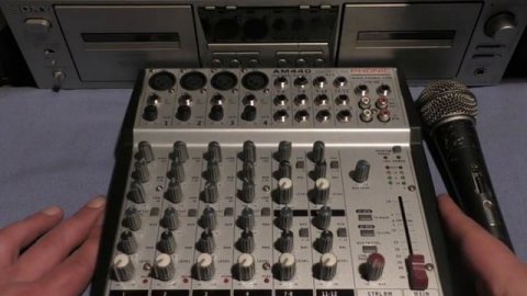 SNOB : Обзор микшера Phonic AM440 и noname-микрофона.