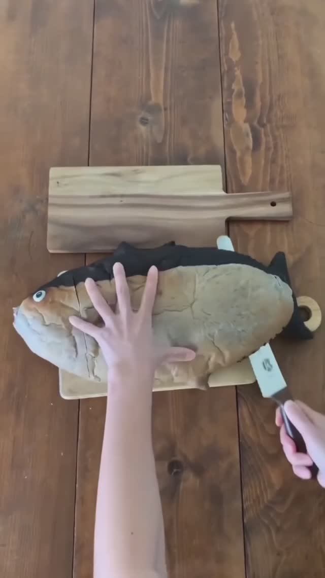 обычный японский хлеб...