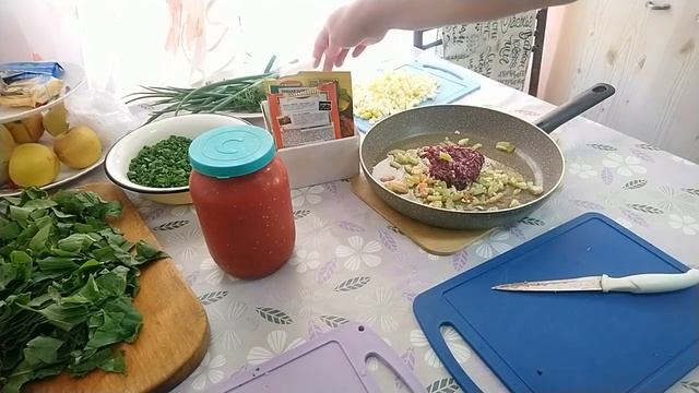 ВКУСНЕЙШИЙ ЗЕЛЕНЫЙ БОРЩ С КУРИНОЙ ГРУДКОЙ! смотреть онлайн