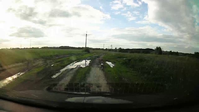 Ларгус Кросс на бездорожье. Объезд пробки на Горьковском повороте, Чебоксары, Чувашия. смотреть онлайн