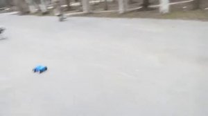 Испытания монстр трак wltoys a979, играем с машинкой