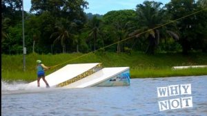 STRAIGHT AIR - ПРЯМОЙ ПРЫЖОК с кикера(трамплин) Wakeboard school - WHY NOT - WEEKOS
