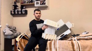 МОЯ ПЕРВАЯ РЕАКЦИЯ НА PS5! Распаковка PlayStation 5 в 2025 году