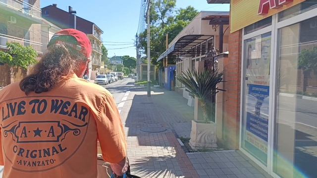 Живём в Краснодаре. Поехали на море. Дивноморское. Заселяемся в отель с подогреваемым бассейном.