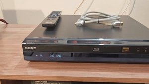 CD проигрыватель - Blu Ray проигрыватель Sony BDP-S300