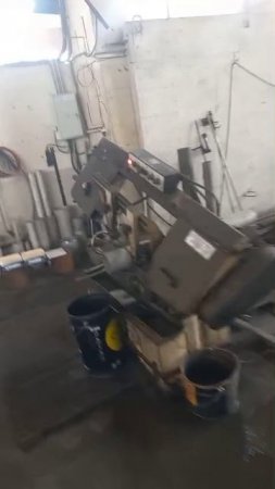 Резка трубы ленточный пилой