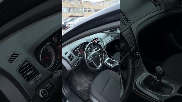 Opel Insignia Седан 4 дв. Active 1.8 MT 2010г