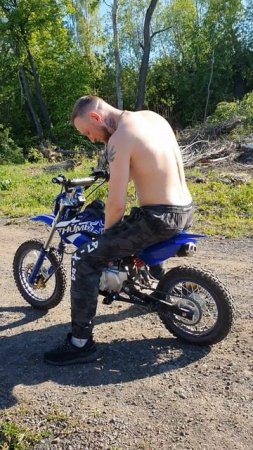 школьник дал прокатиться на питбайке 125 кубов