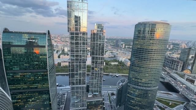 Ресторан в Москва Сити ! #sixti #башняфедерация