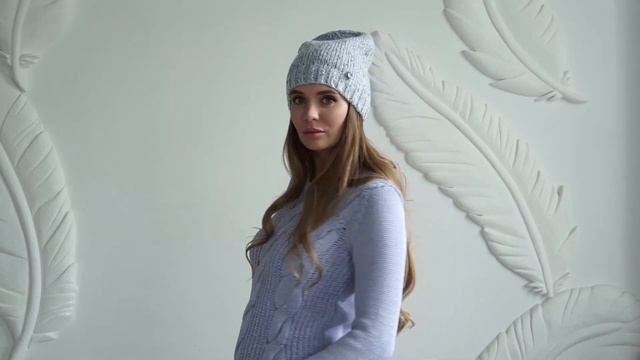 Женская шапка Mira Adriana. Артикул: 7.597-2 МА.R.