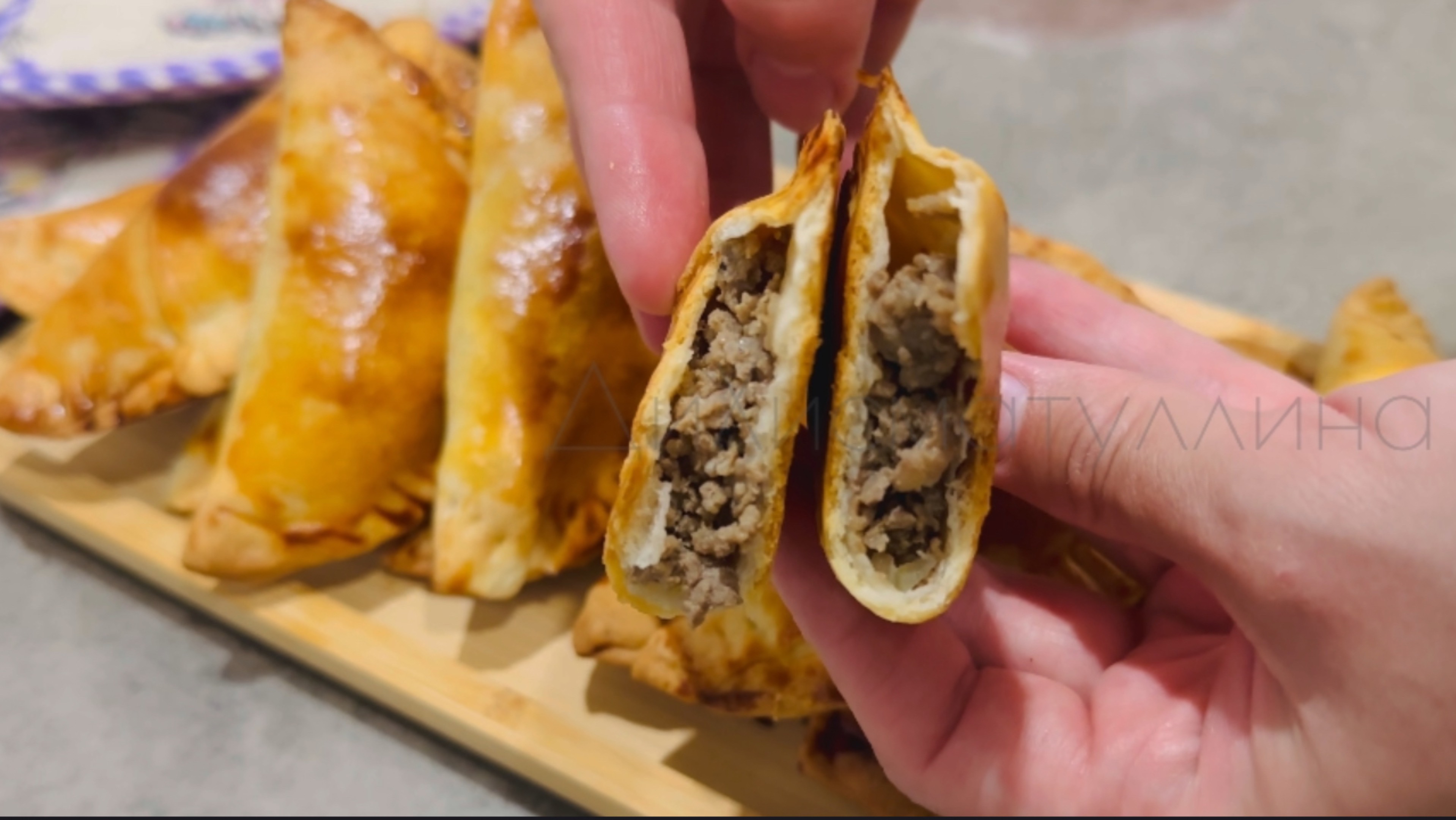 Пирожки с мясом в духовке / Печеные пирожки с мясом на бездрожжевом тесте + рецепт теста на пирожки