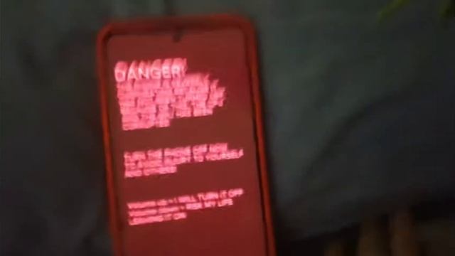 РЕАКЦІЯ НА ВІДЕО У МЕНЯ ВЗОРВАЛСЯ СТАРИЙ ТЕЛЕФОН SAMSUNG G смотреть онлайн