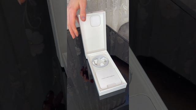 Реакция! Распаковка 15 Айфона белый iPhone 15 pro Max смотреть онлайн