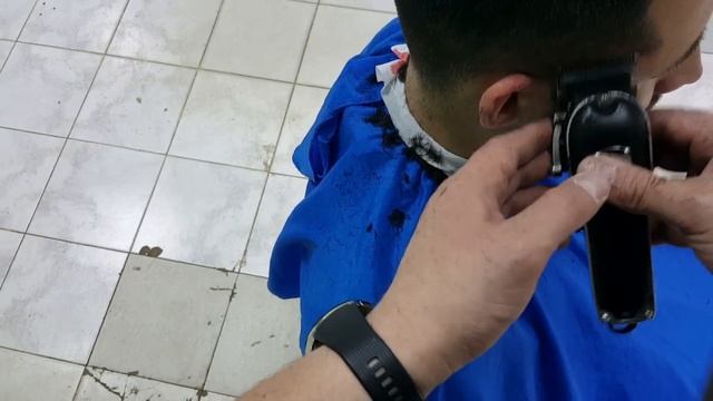 Мужская стрижка MAC MC-5807 и CRONIER CR-9220 (1) смотреть онлайн