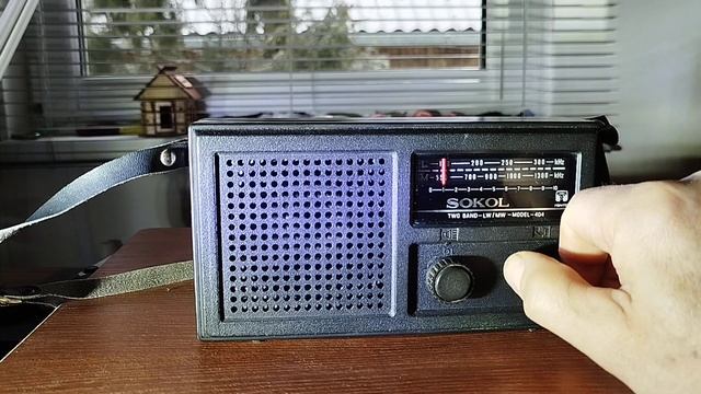 Обзор дневного эфира на транзисторном радиоприемнике смотреть онлайн