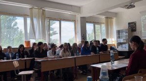 Выступления, которыми гордился бы 
даже Сократ 

Вернется к круглому столу по праву и вспомним эту