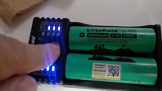 как работает зарядка LiitoKala для литиевых аккумуляторо? смотреть онлайн