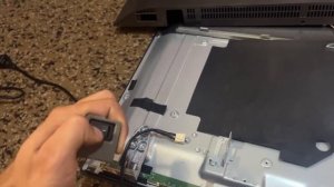 Kivi 50UK30G tv телевизор периодически не включаеться