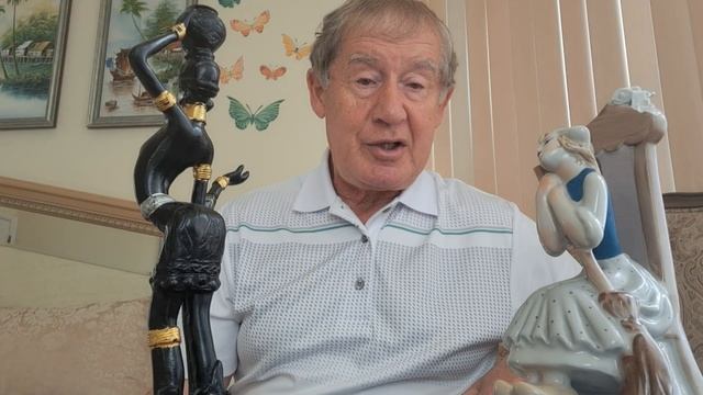 В Израиле зазвонил телефон. Кто говорит? Макрон. Откуд? смотреть онлайн