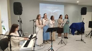 Прославление от сестер Колпинской церкви!