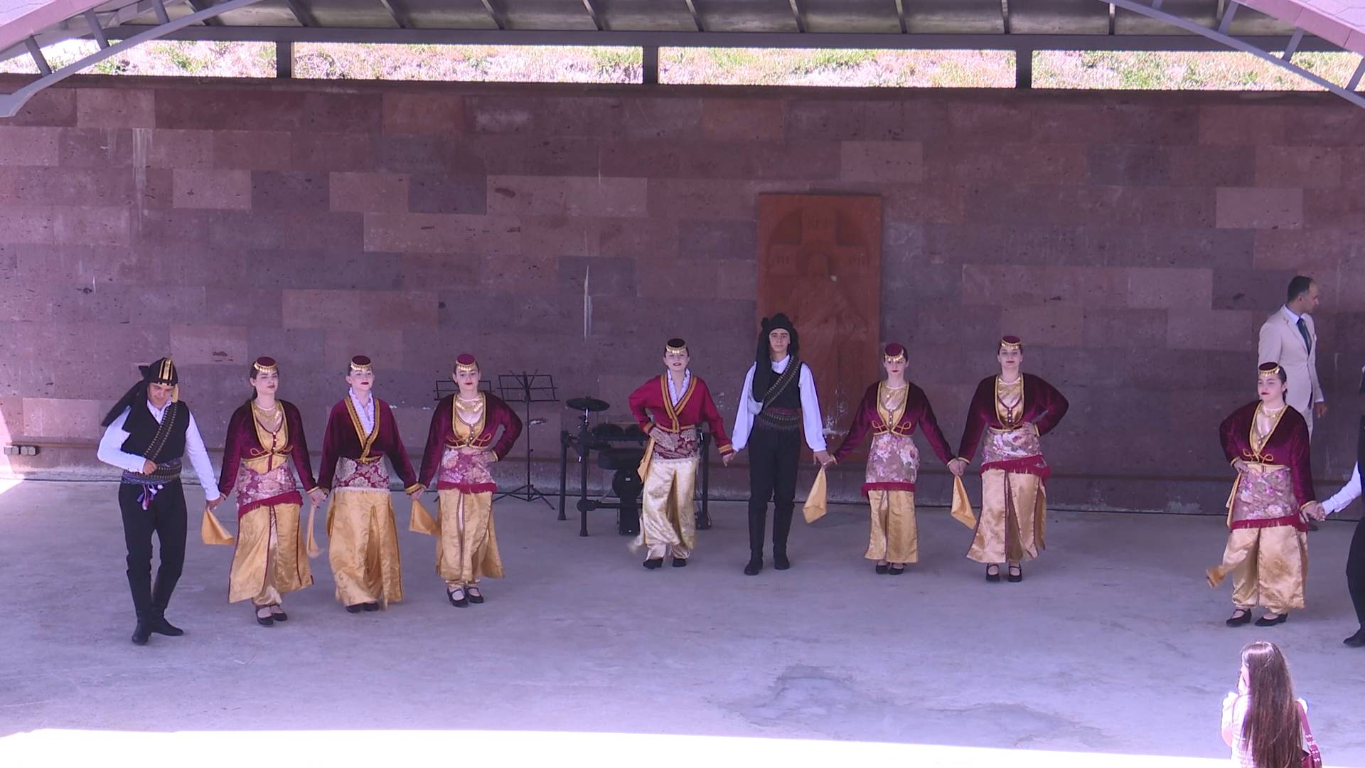 Анапа многонациональная. На курорте отметили День Хачкара