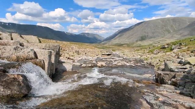 Шагая по приполярному Уралу, самые красивые места Ура? смотреть онлайн