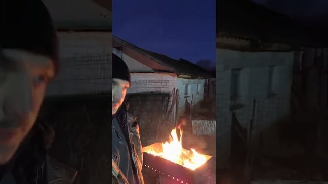 Дмитрий рыбацкие приключения. готовим угли для купат. смотреть онлайн