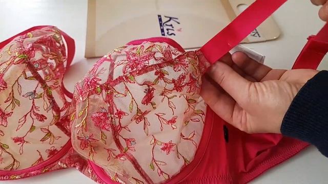 Kris Line Candy м'яка чашка на пишні груди.Bilizna.in.ua смотреть онлайн