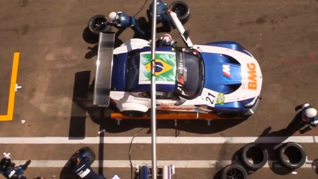 Во время пит стопа что то пошло не так