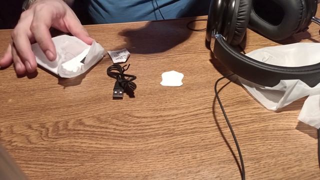 Распаковка наушников. Hoco. W35. Max. смотреть онлайн