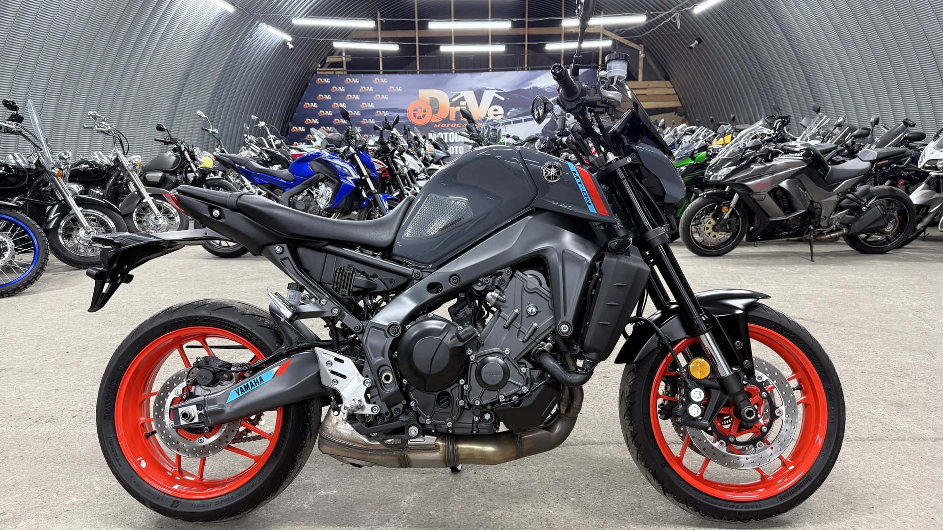 Обзор Yamaha MT-09 |В НАЛИЧИИ| смотреть онлайн