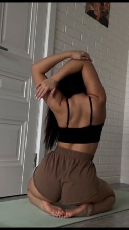Home workout and Stretching legs beginners exercise #stretching #yoga #short #shorts #hotyoga