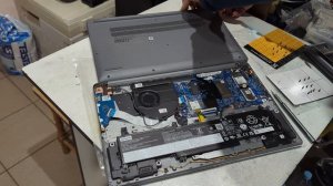 Ноутбук Lenovo Ideapad Slim 3 ABR8 колхозный обзор с разборкой и с